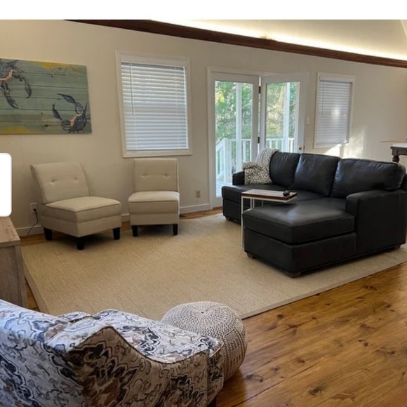 Designart 'Blue Coastal crab Battle Wall Decor - Picture 3 of 6